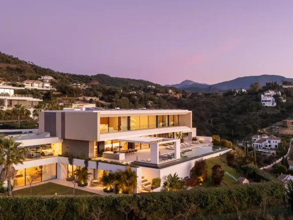 Contemporary Estate in El Madroñal