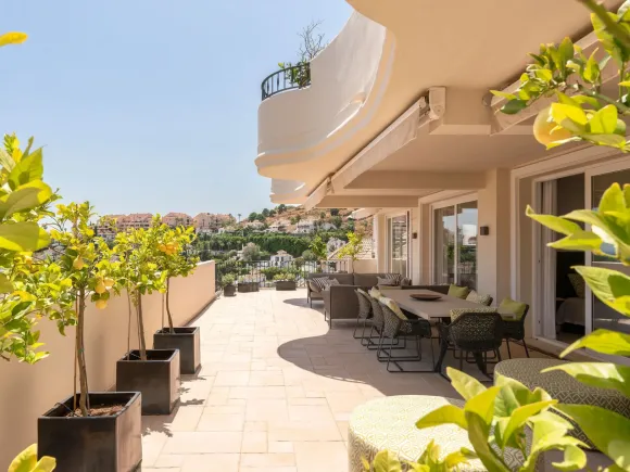 4-Bedroom Duplex in Aloha Hill Club