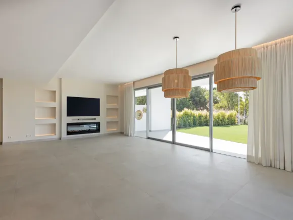 Contemporary Corner Villa with Panoramic Valley Views