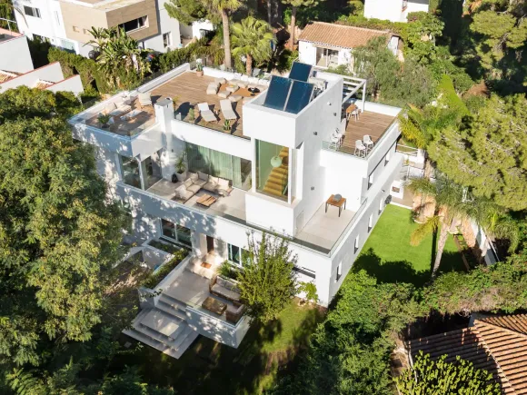 Villa Linnea - Exquisite Modern Villa in Nueva Andalucía