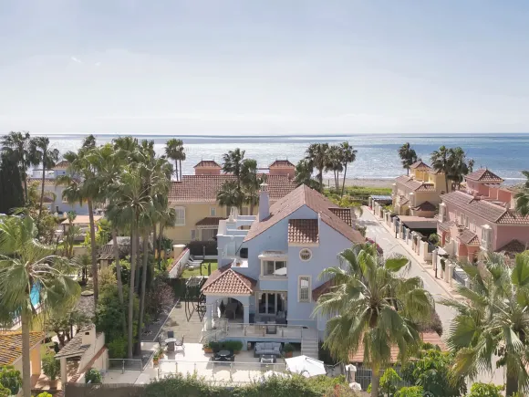 Refurbished Beachside Villa Just 50 Metres from the Beach & Puerto Banús